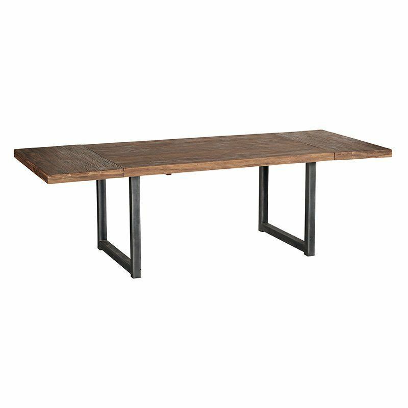 Une table en bois avec des pieds en métal sur fond blanc.
