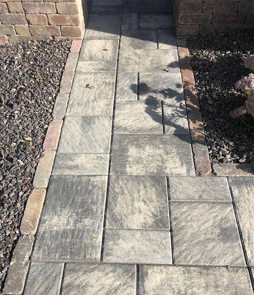 Narrow pathway — Jasper, IA — Dubois Co. Block & Brick Inc.