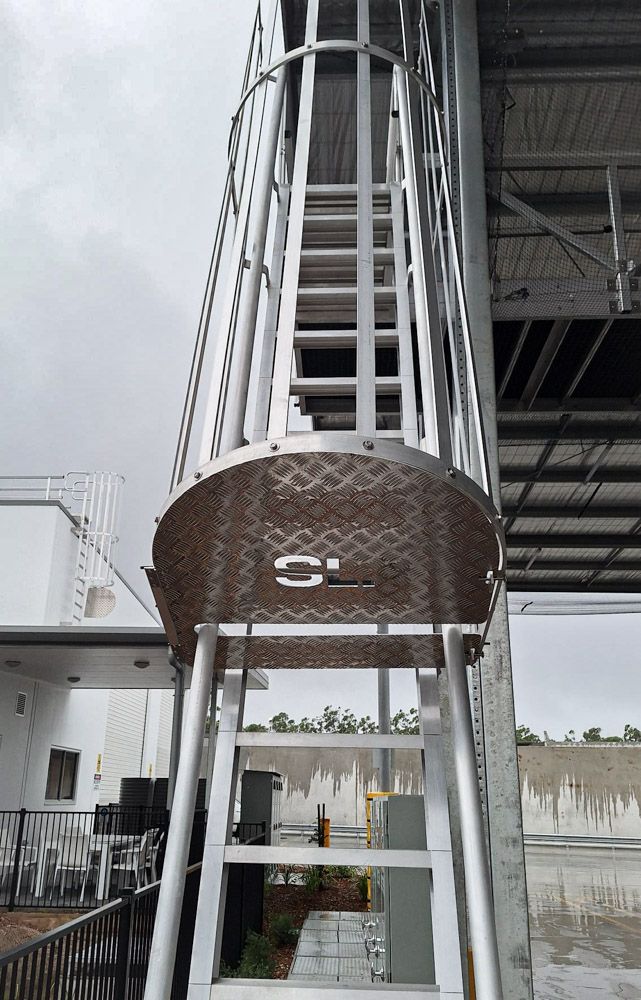 Aluminium Cage Ladder with gate