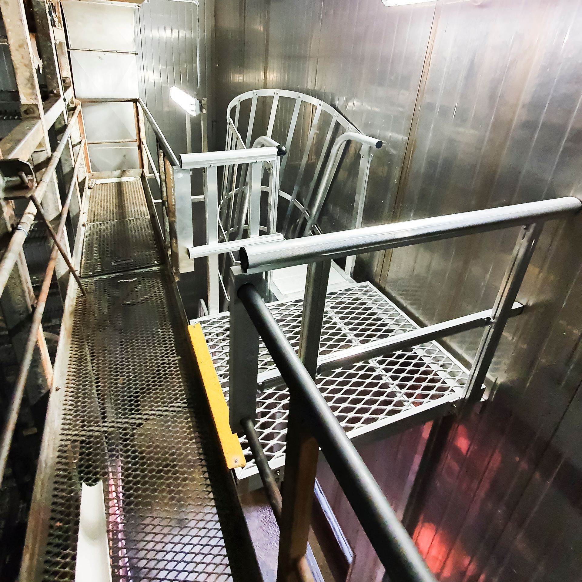 Confined Space Access System With Ladder