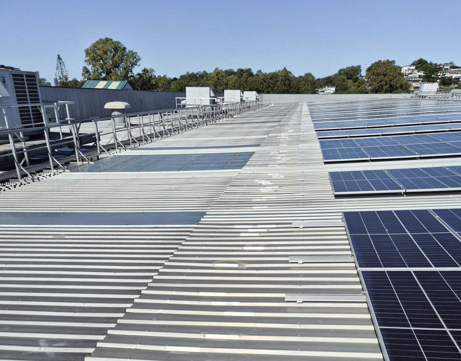 signs of commercial roof damage and prevention