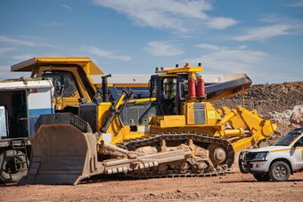 Excavator machine