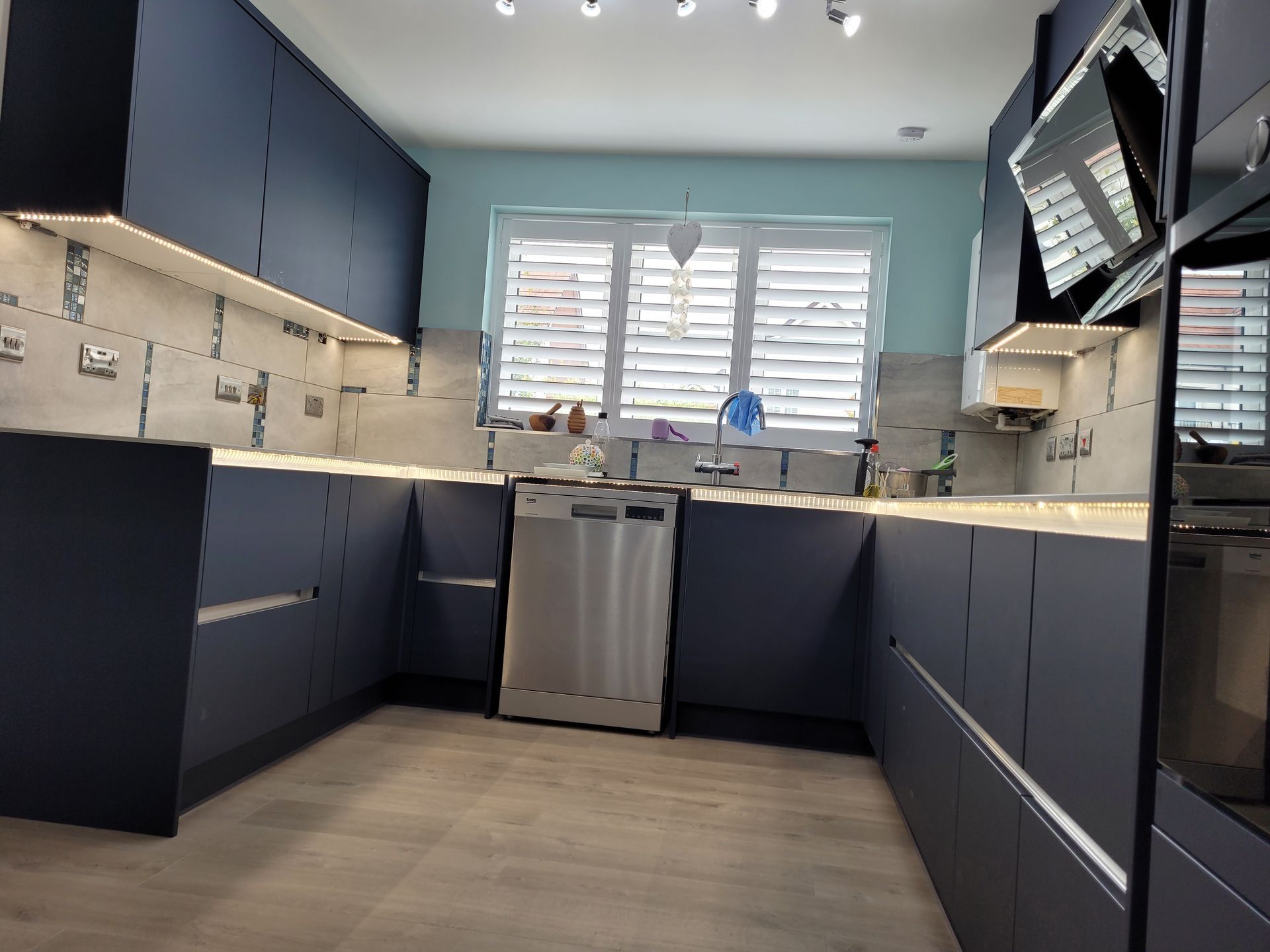 Emergency Electrician Swindon