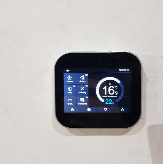 EM Electrical heating meter