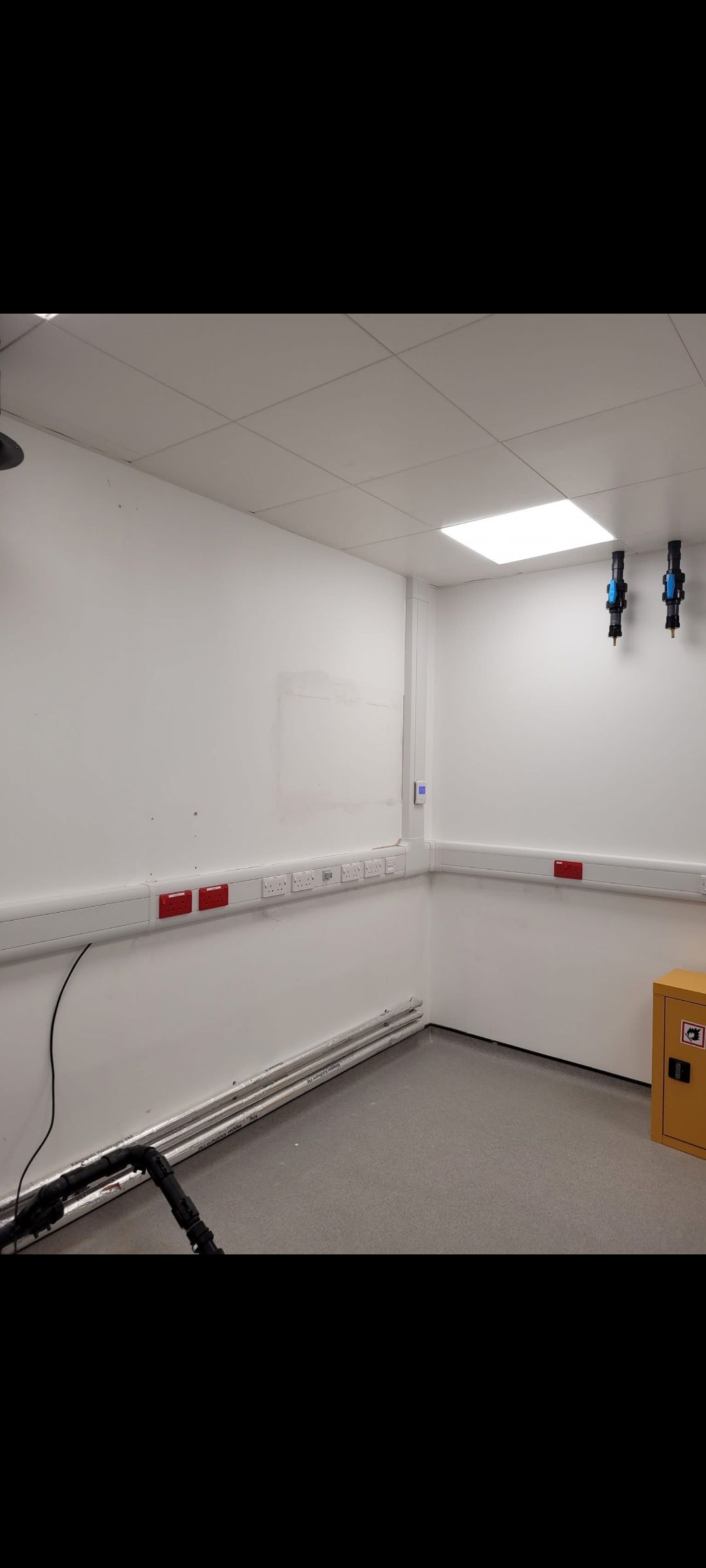 Emergency Electrician Swindon
