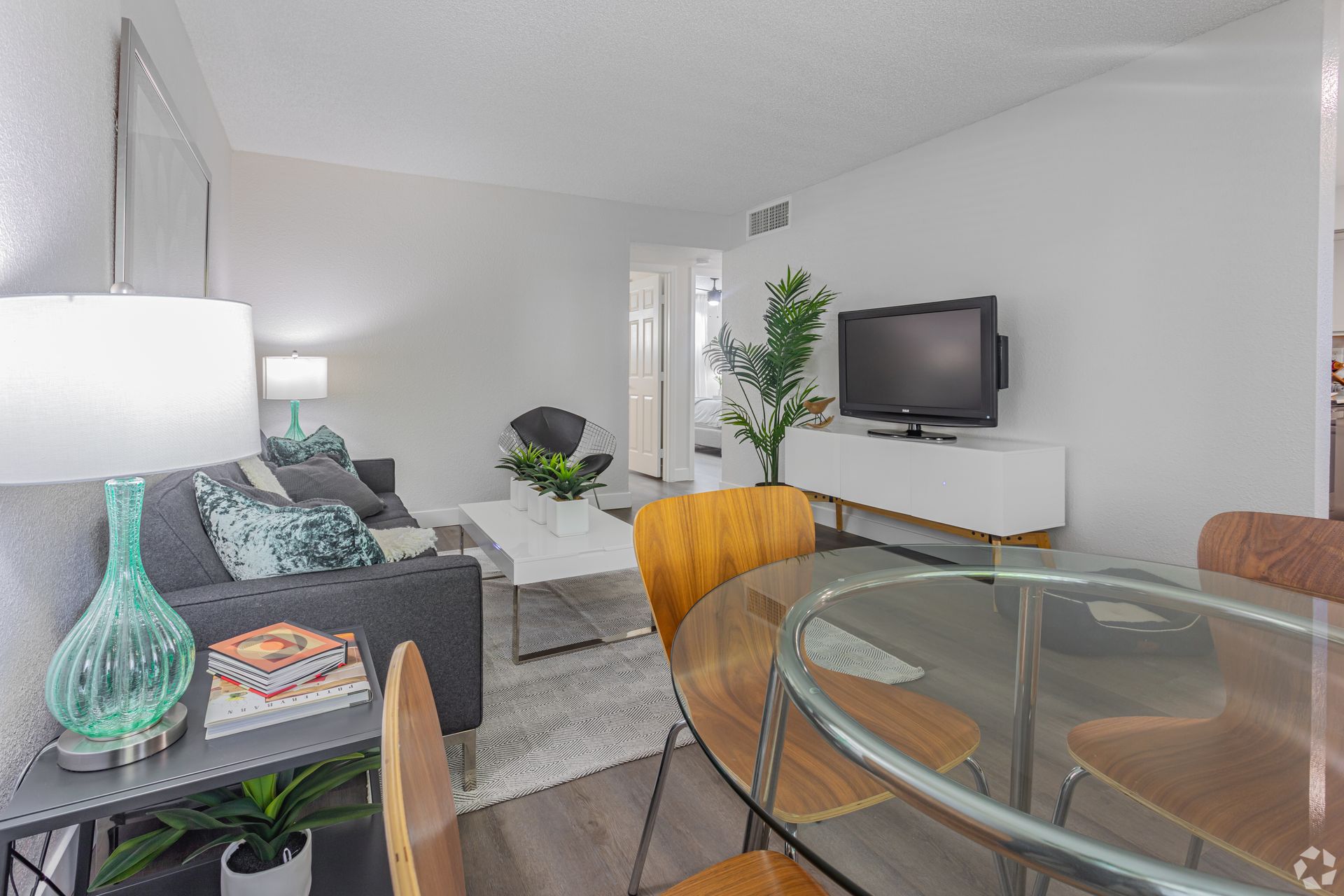 Solaire on Scottsdale Apartments for Rent in Tempe, AZ