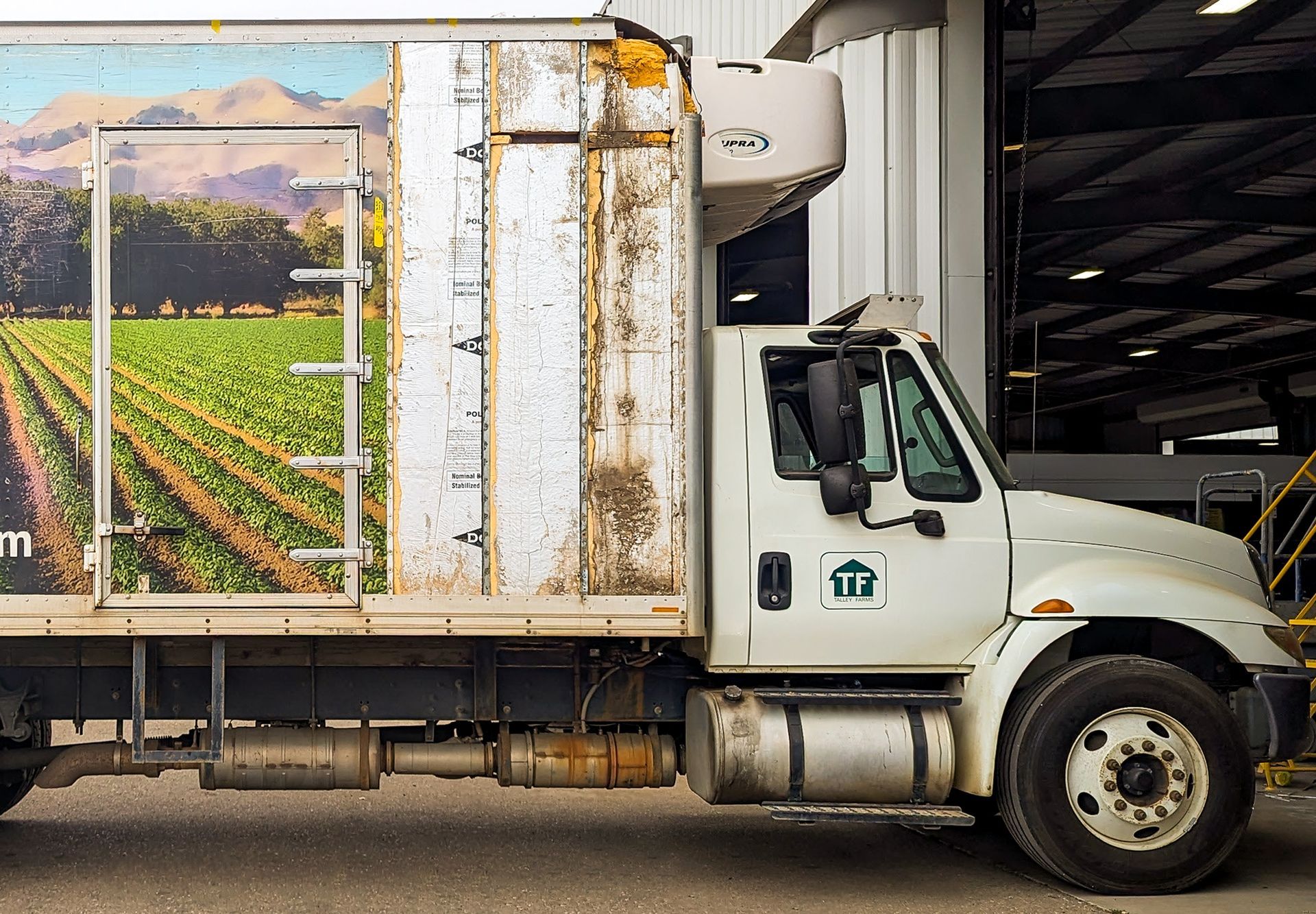 Refrigerator truck repair