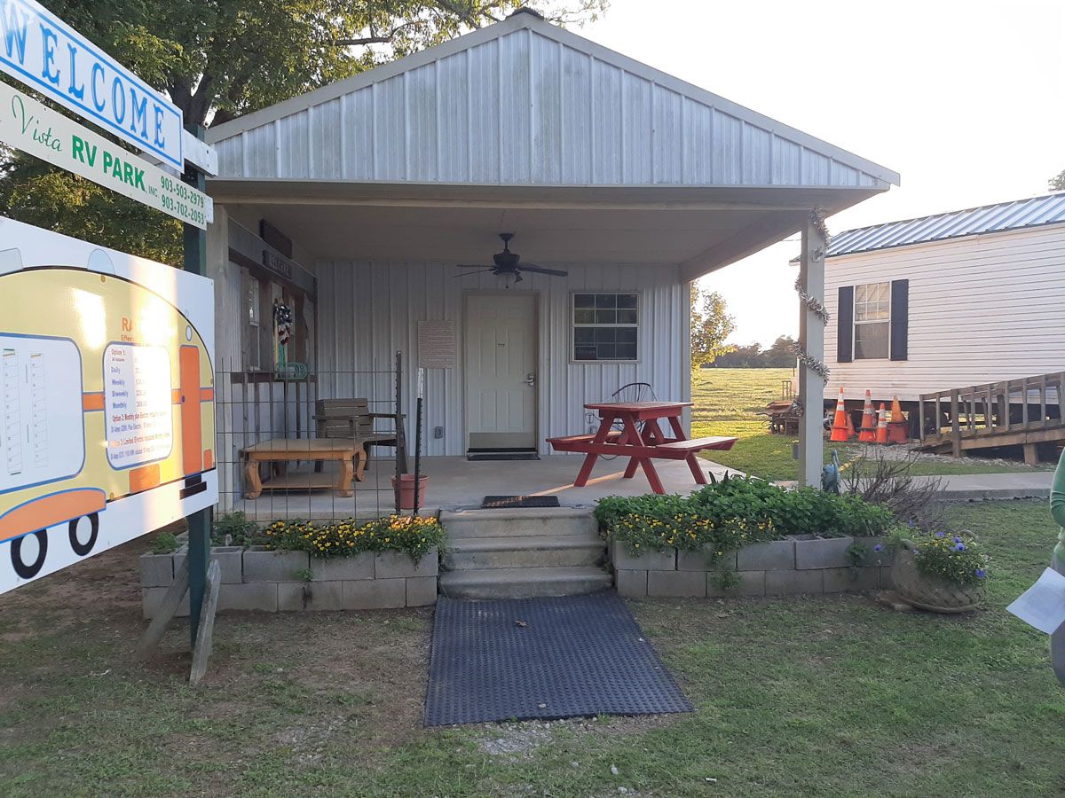 Laguna Vista RV Park RV park in Marshall, TX (photo 4)