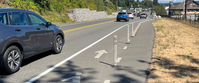 Image of roadway in Silverdale with bike and pedestrian lanes