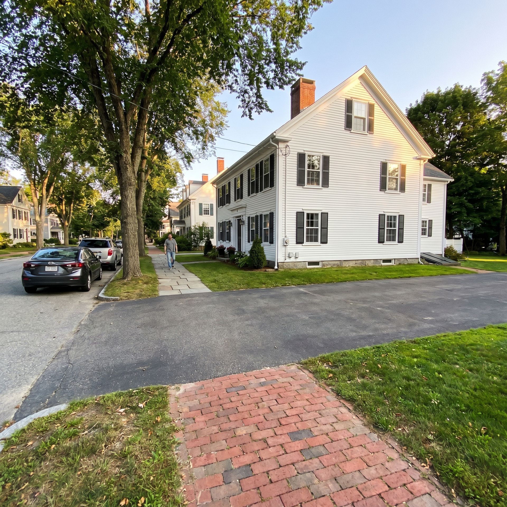 Kennebunk homeowner without garage on historic property
