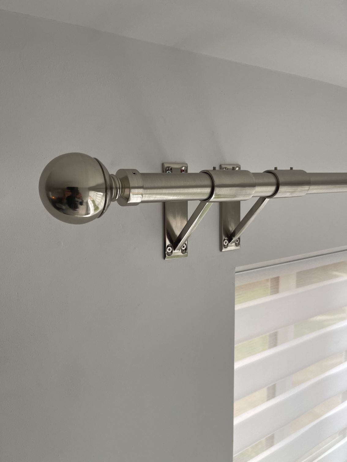 Curtain and Blind Fitters Graham Horniblew/Milton Keynes