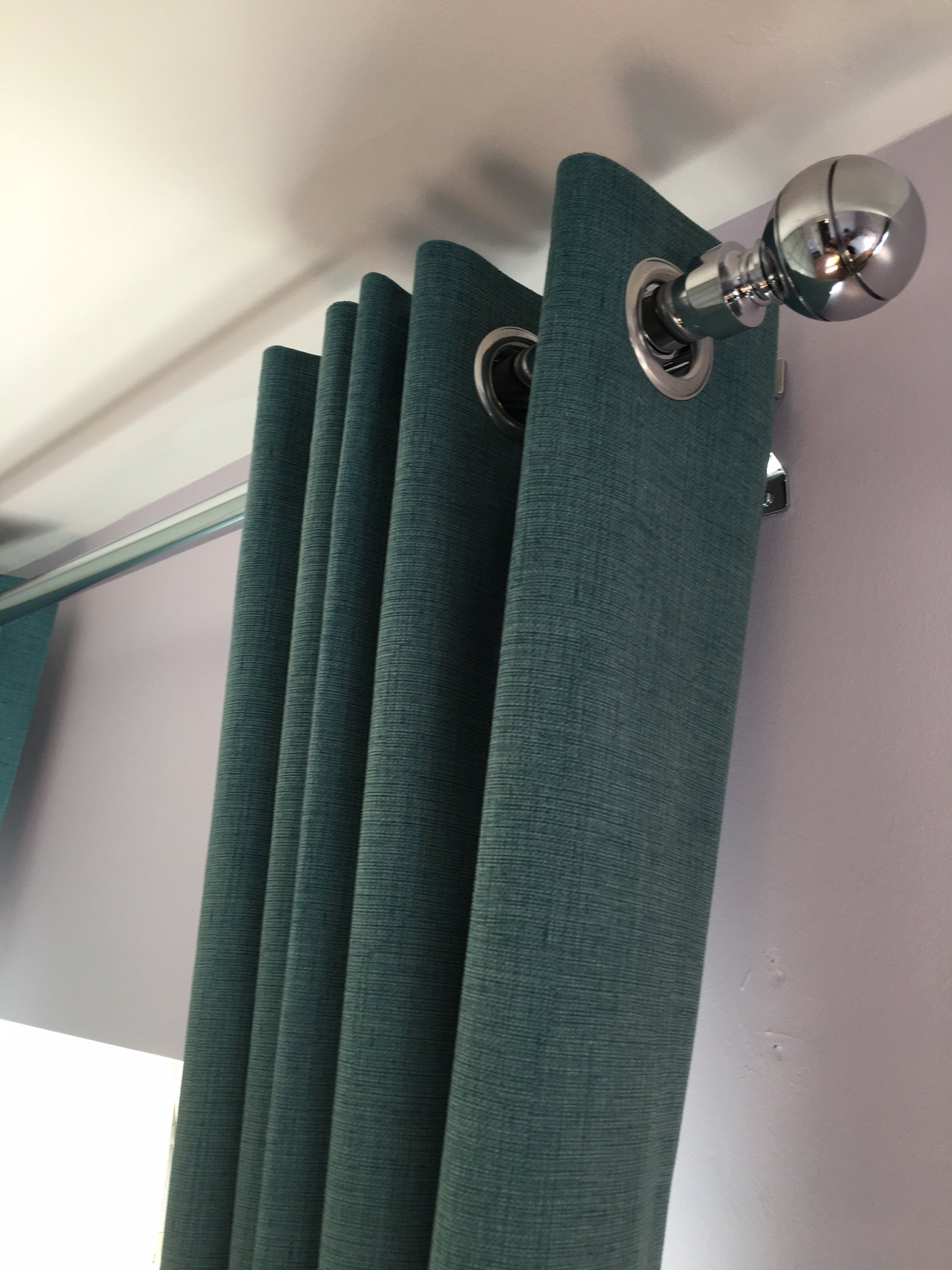 Curtain and Blind Fitters Graham Horniblew Milton Keynes Bedford