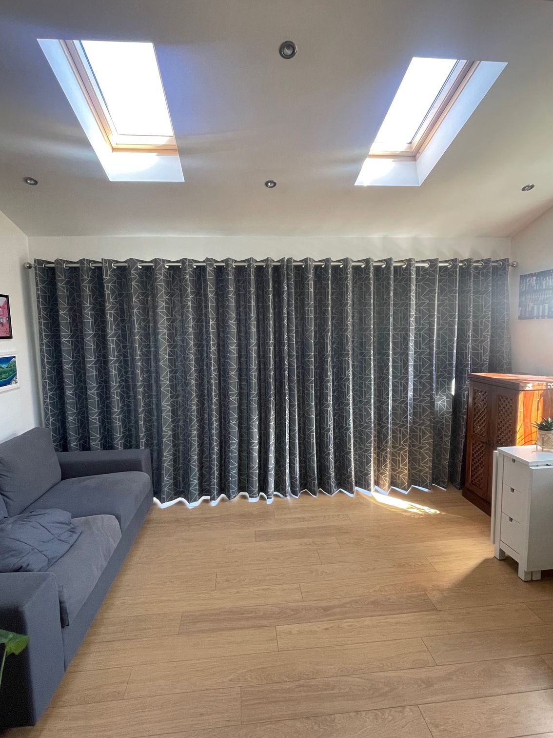 Curtains with thermal lining are designed to prevent heat loss in your room