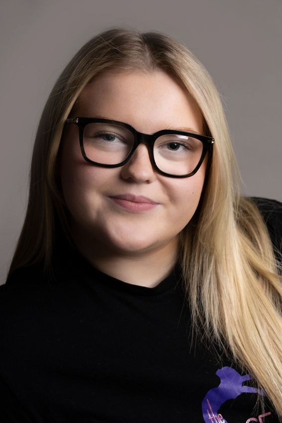 Lauren Ellis-Steele, Junior, Senior and Pro Jazz, Musical Theatre and Junior Cheerleading teacher