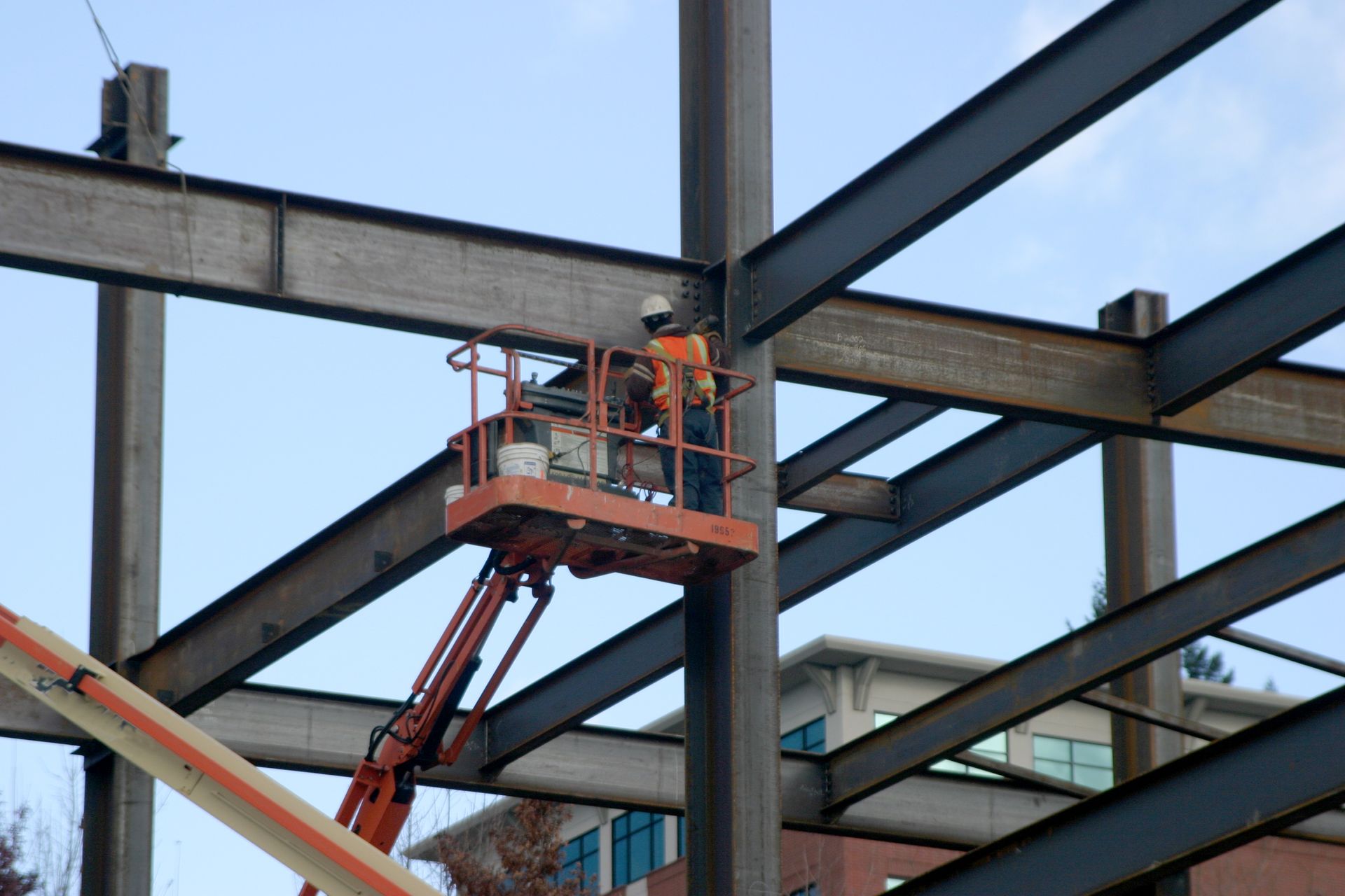 steel erection near me
