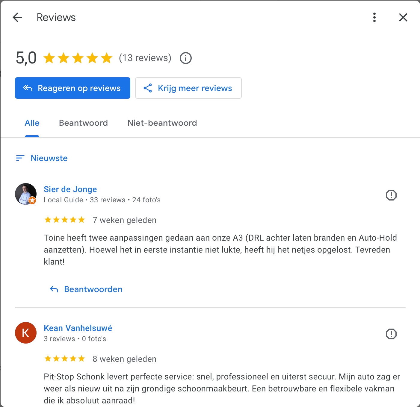 Een screenshot van een Google-recensiepagina met een foto van een auto.
