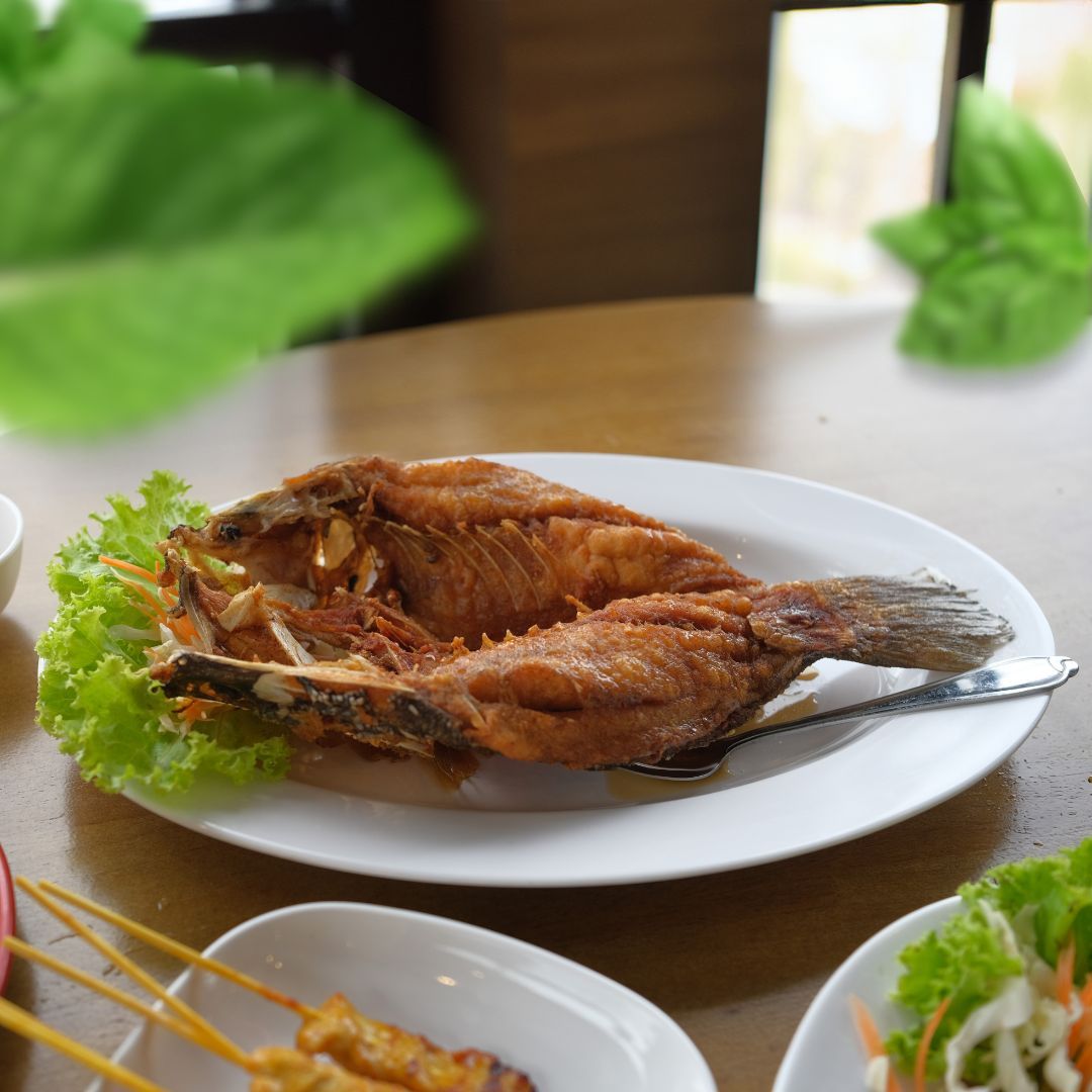 ปลากระพงทอดน้ำปลา เมนูอาหาร ร้านอาหารภัตตะ วังน้ำเขียว