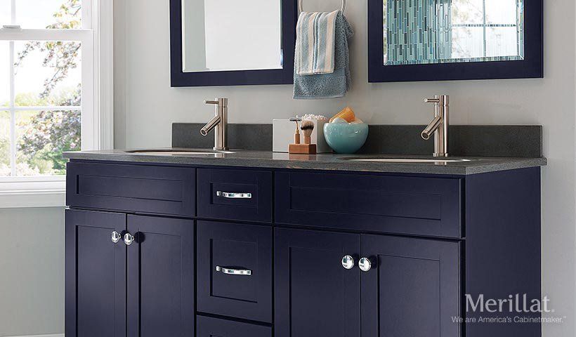 Merillat Masterpiece Martel  Maple Midnight