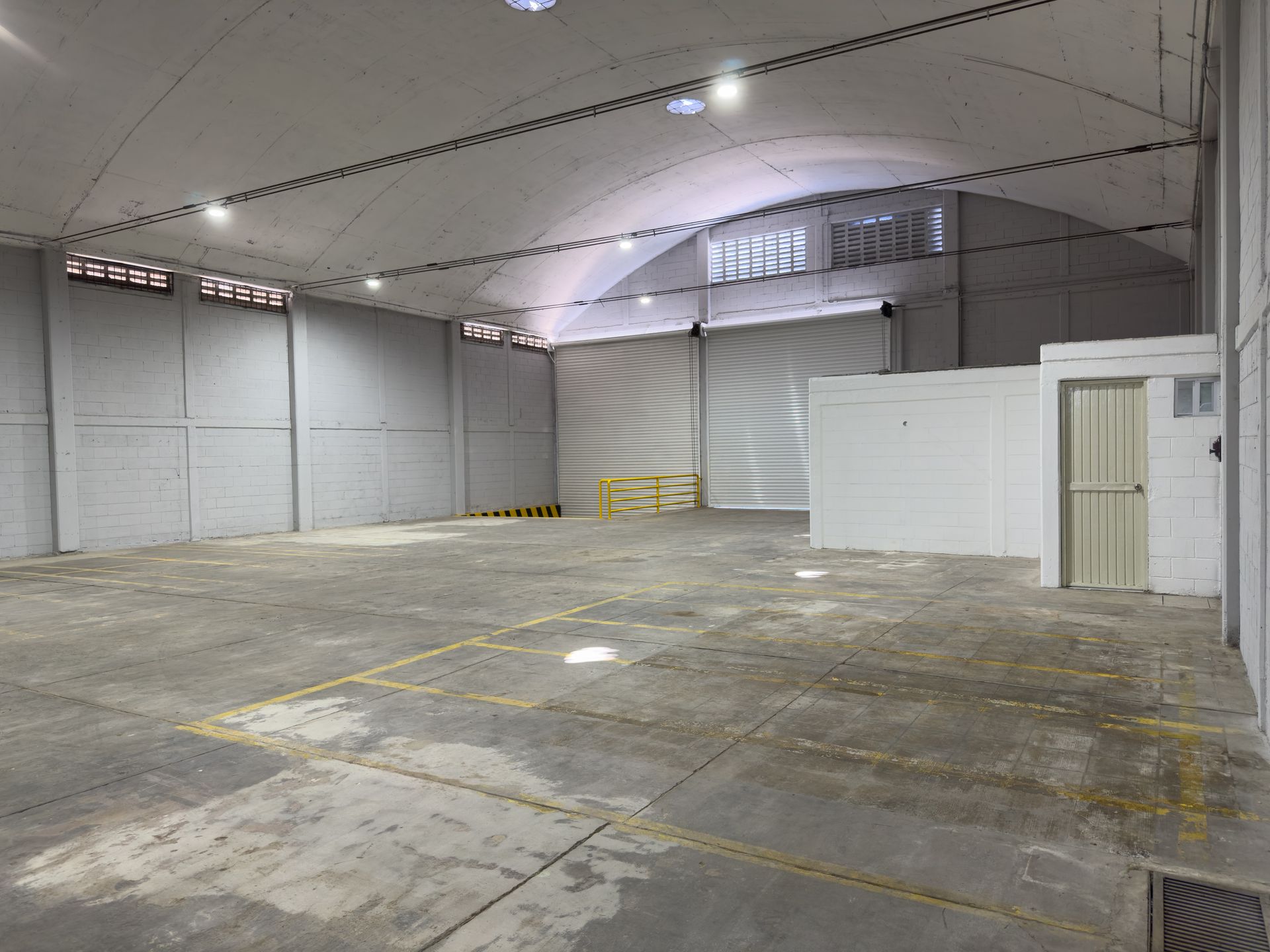 Interior de almacén