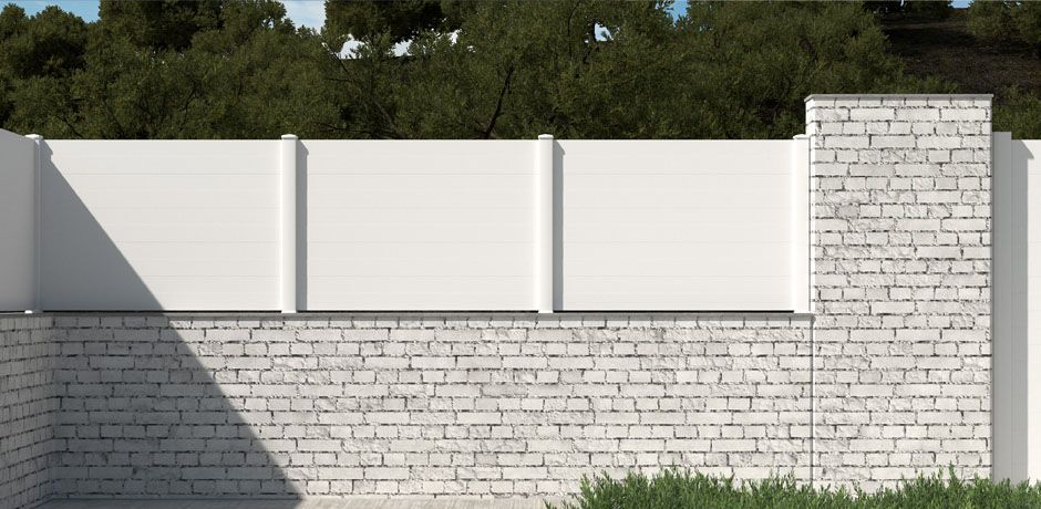 Valla PVC blanco Dlimity Initiale. Sin mantenimiento. Valla de ocultación total con lamas machihembradas.  Para jardin, casa, finca, separacion de ambientes. Lamas y postes de PVC. 20 años de garantia. Fabricacion a medida, entrega en kit. 