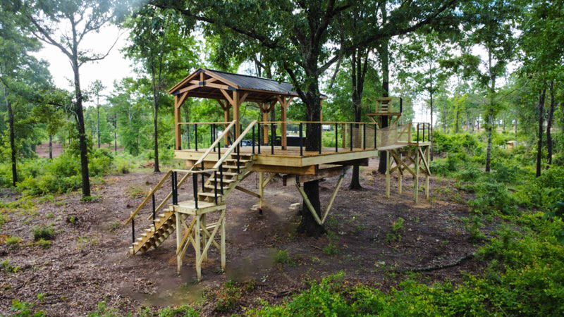 Southern Adventure Treehouse at Clay Cosmos Glamping Resort in Lumpkin