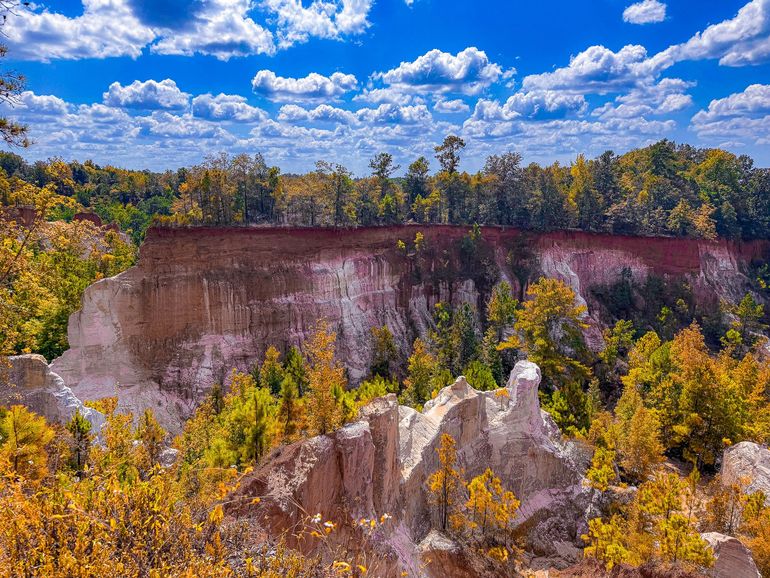 Providence Canyon State Park canyon walls — Georgia's Little Grand Canyon