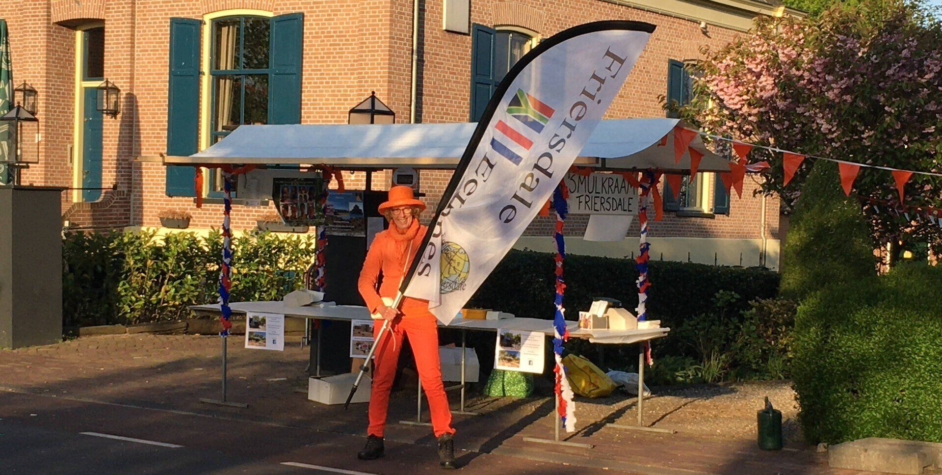 Opbouwen Smulkraam Friersdale Koningsdag