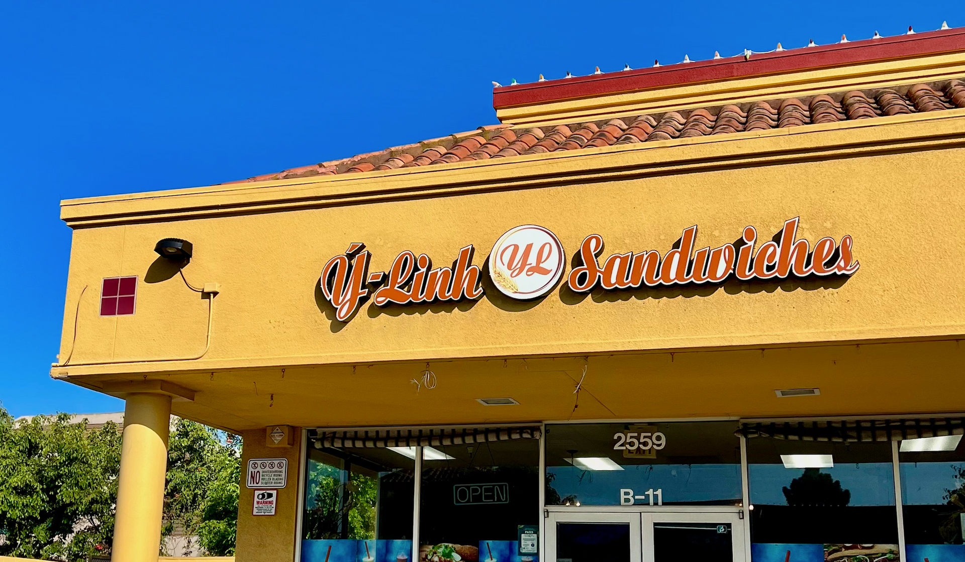 Y-Linh Sandwiches in San Jose