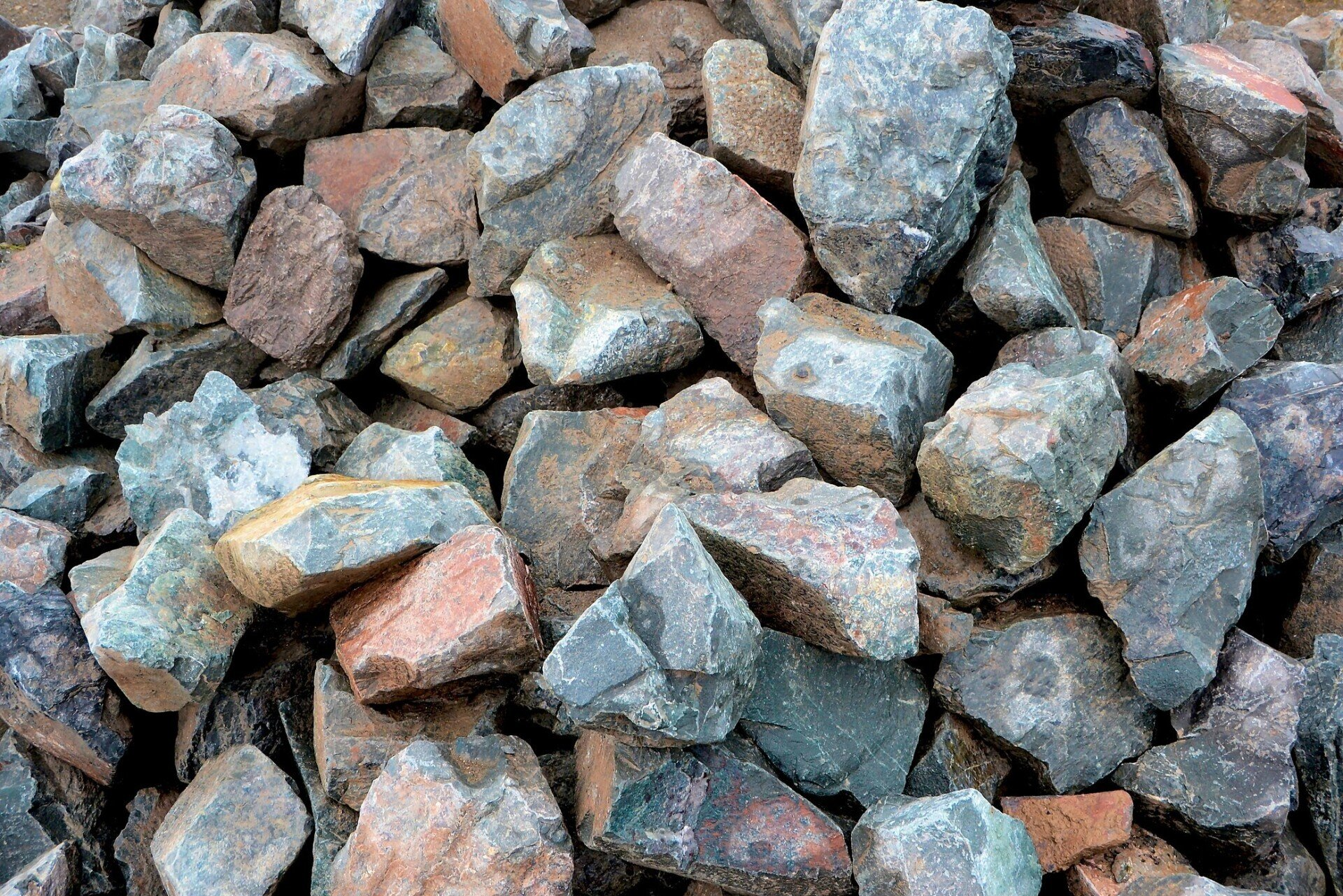 Natural Stones — Eagan, MN  — Jerry's Garden Center