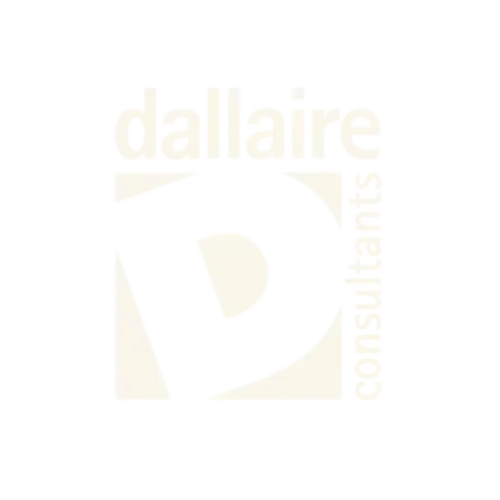 Logo discret de Dallaire Consultants en beige clair sur fond blanc