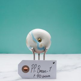 Handgemaakte Plam Peace totem met wit en blauwe marmer patroon