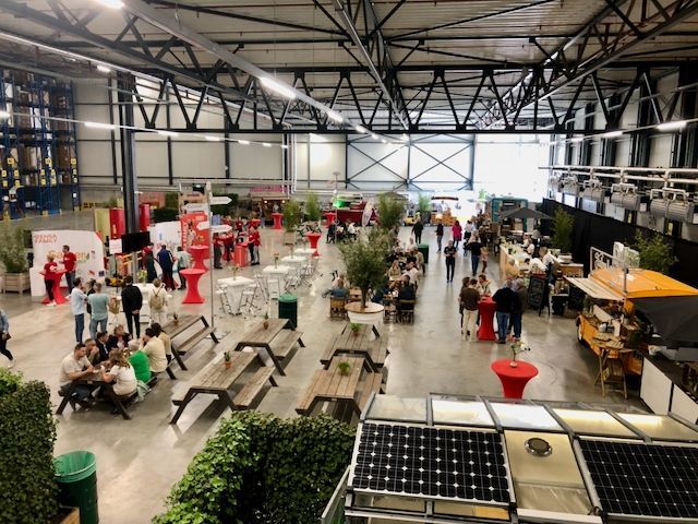 Open dag bij Rensa Family Company op eigen locatie, sfeervol ingericht door Plan X Events voor 1.200 gasten.