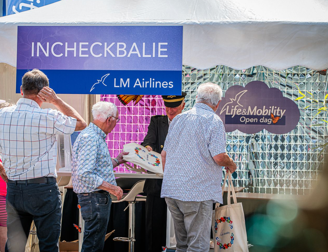 Bezoekers checken in bij de Life & Mobility Open Dagen in Doetinchem, volledig georganiseerd door Plan X Events.