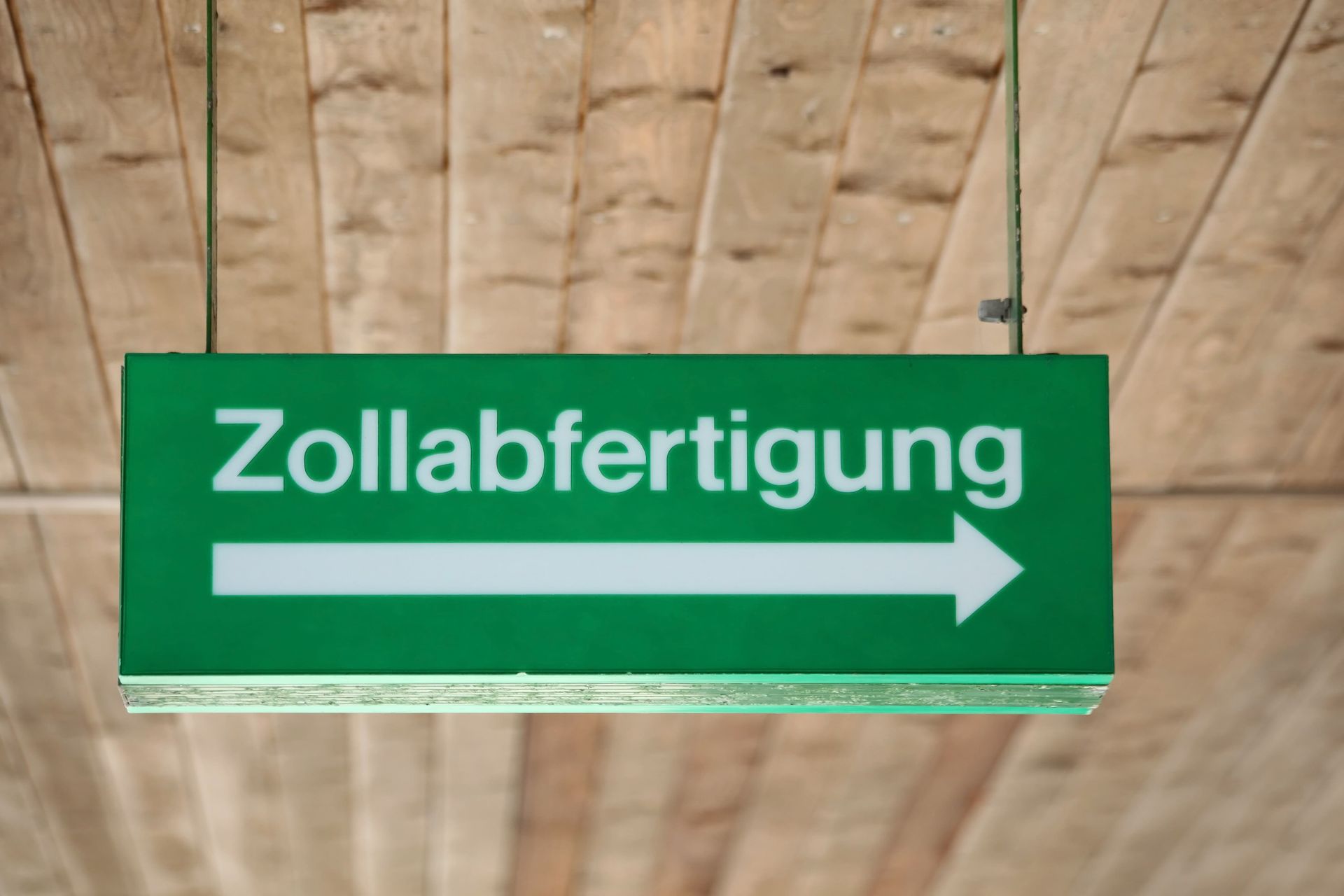 Was bedeutet Zollabfertigung?