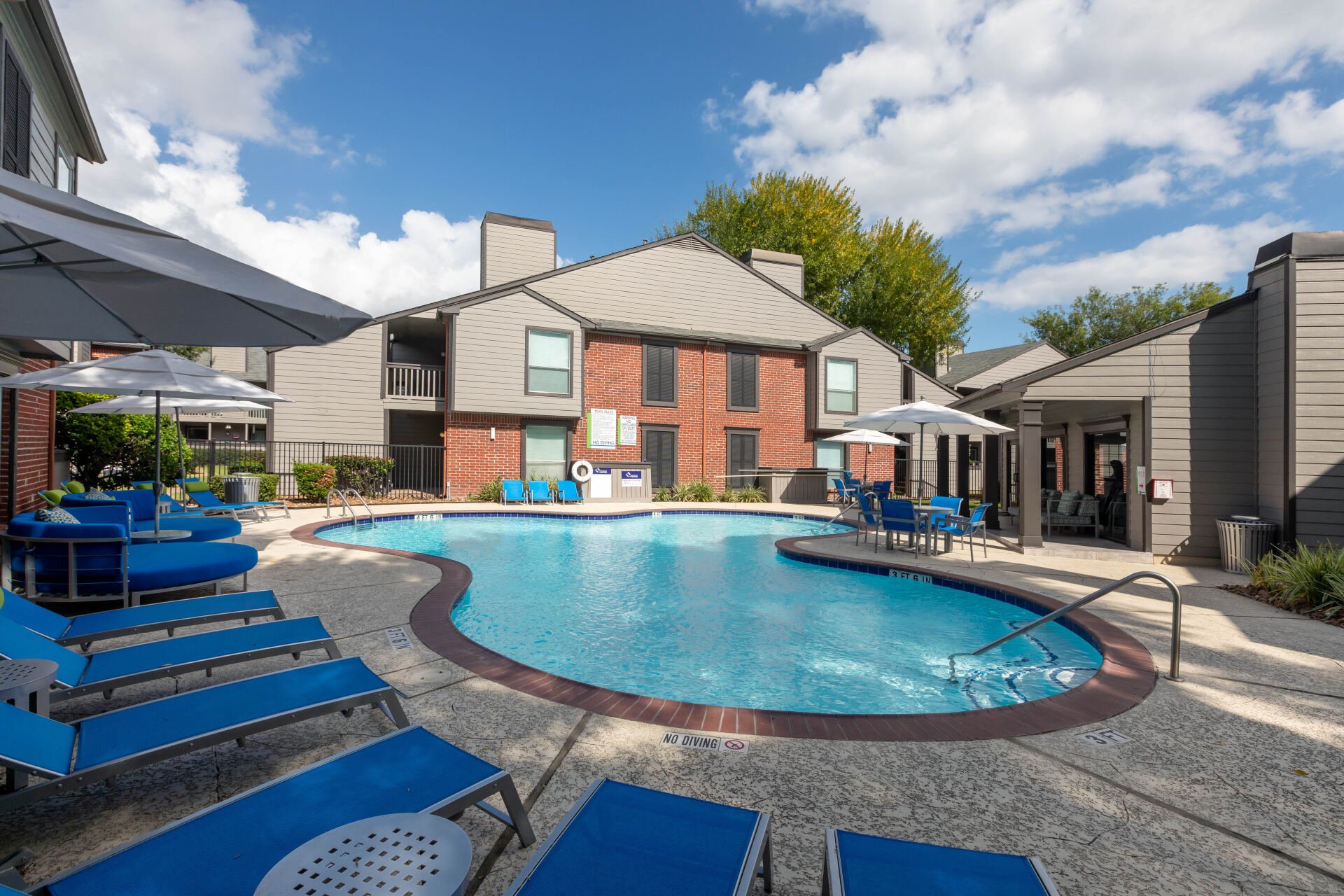 Amenities Apartments in West Houston