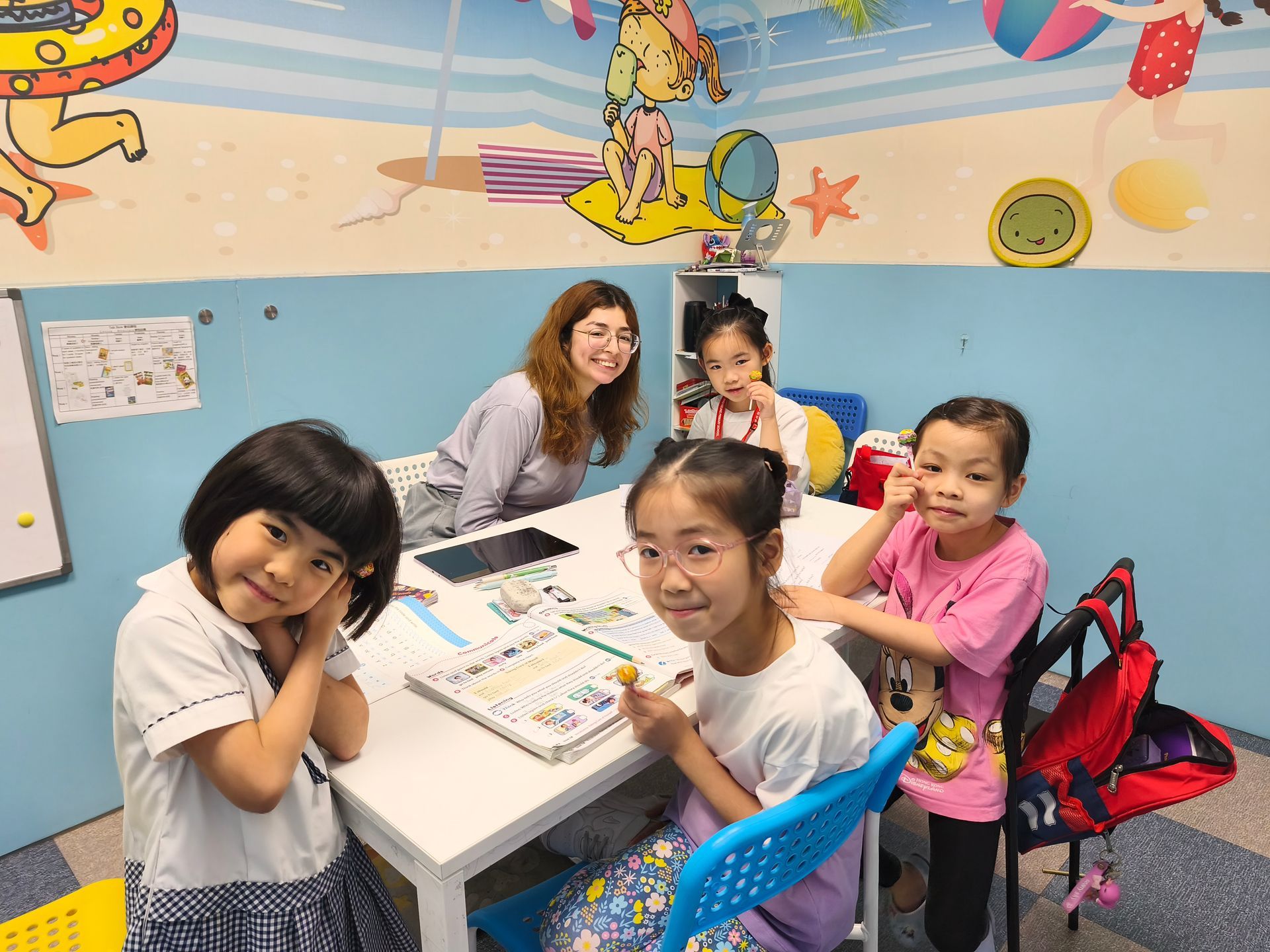 Cherry Kids Talk Show 幼兒英語會話班，全外籍主題式活動教學，專攻 PN-K3 升小面試與開口自信