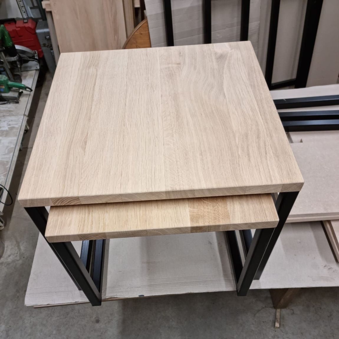 Gelaste stalen meubel met hout blad eindhoven