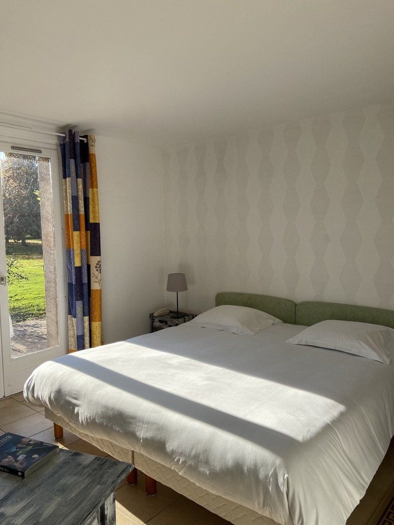 Lit double, chambre double, golf de la Carte