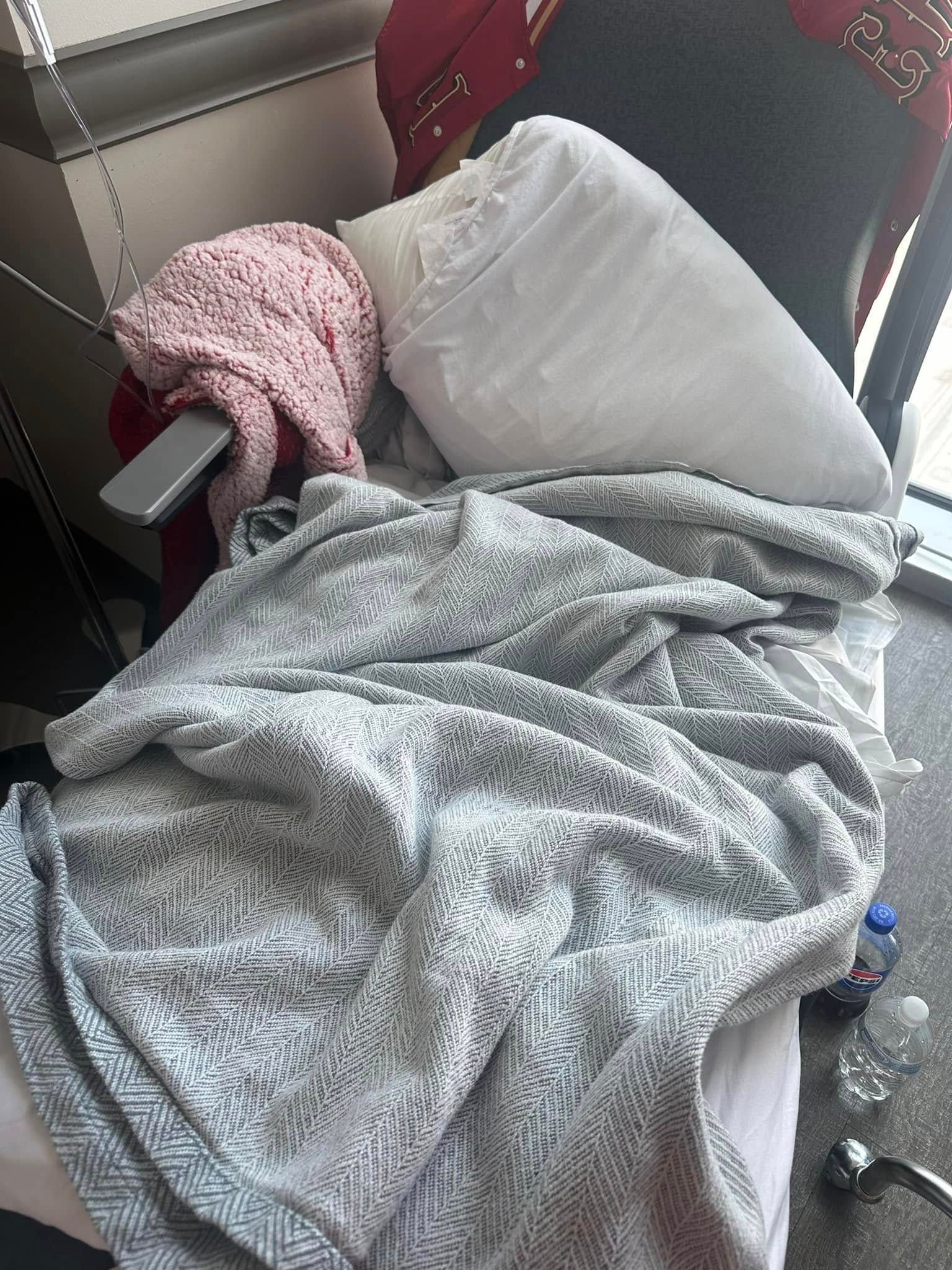 Patient was in this chair at Sunrise Hospital for 3 days, with 20 other patients in the same room in 2024