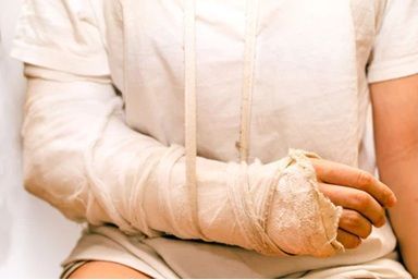Sunrise Hospital, Patient-154, stock photo of a patient with a sloppy cast Sunrise Hospital, Patient-154, stock photo of a patient with a sloppy cast