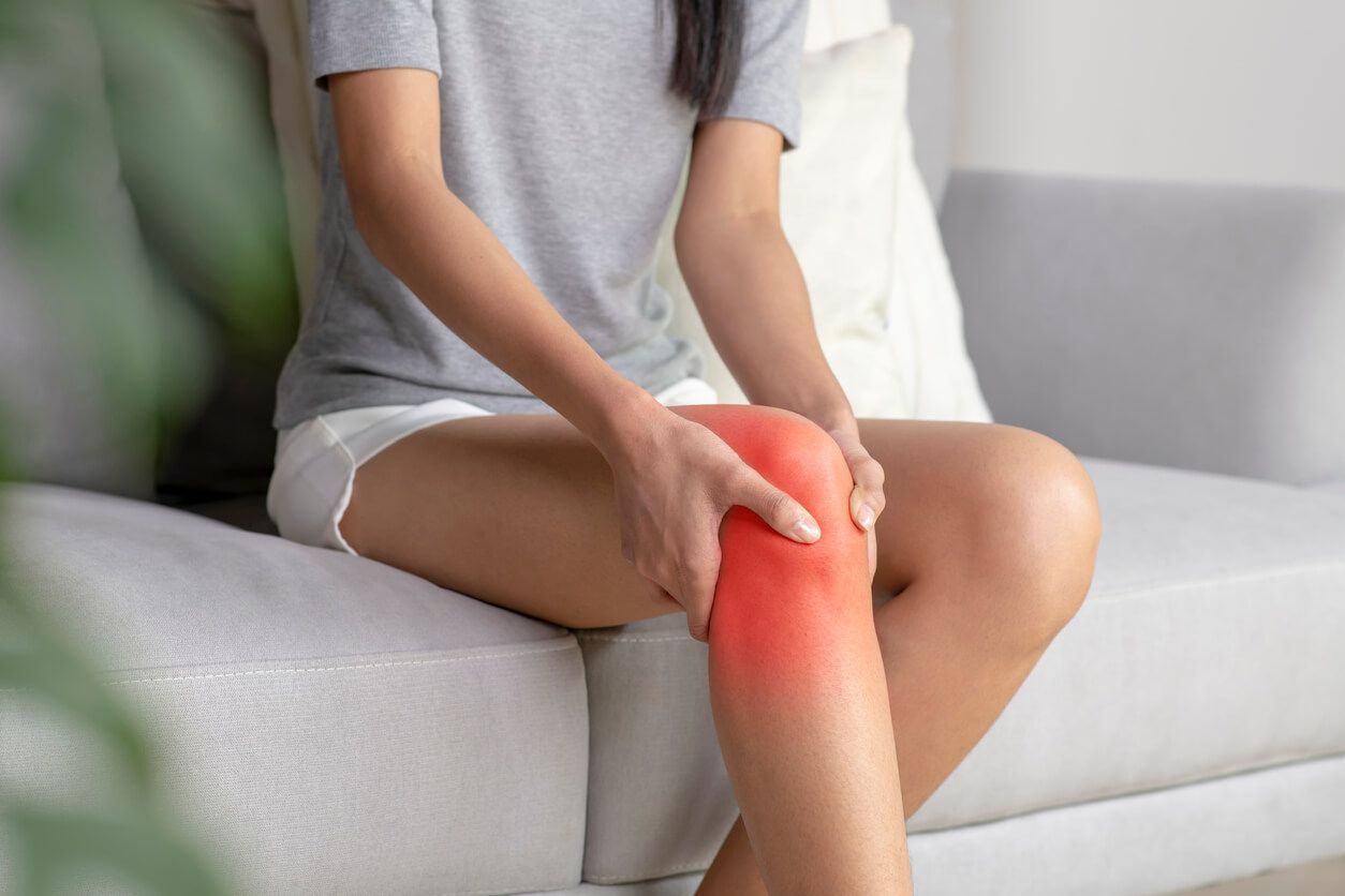 Nevada Orthopedic, Dr. Zefu Robert Liu, Patient-308, stock photo of a woman with knee pain. Nevada Orthopedic, Dr. Zefu Robert Liu, Patient-308, stock photo of a woman with knee pain.