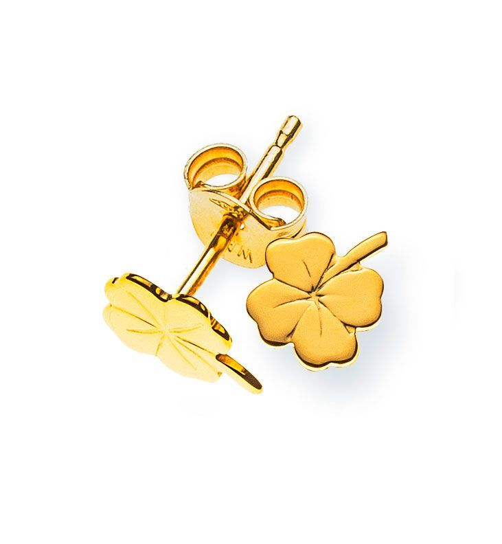 Boucles d'oreilles puces en forme de trèfle à quatre feuilles doré sur fond blanc