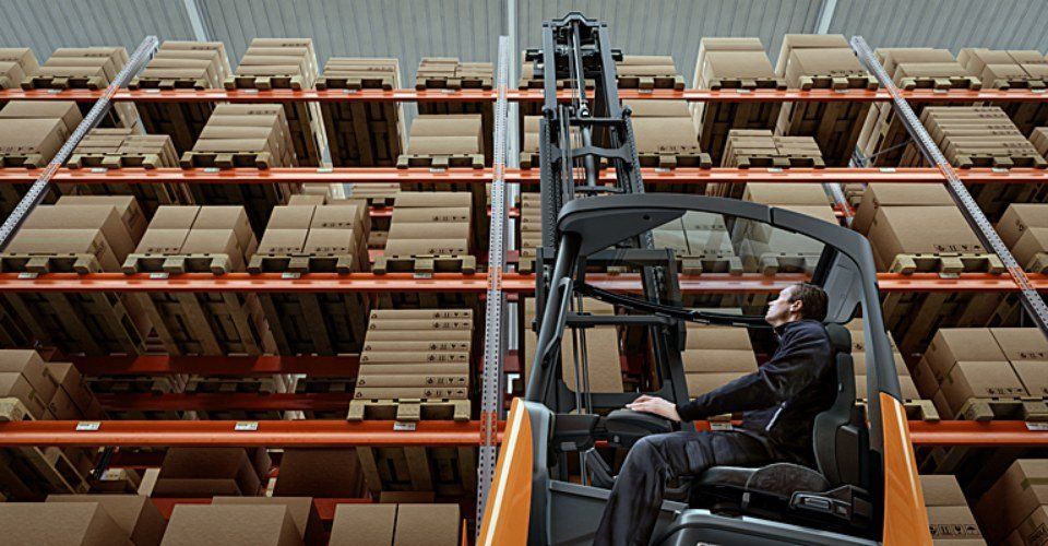 Carrello con cabina reclinabile