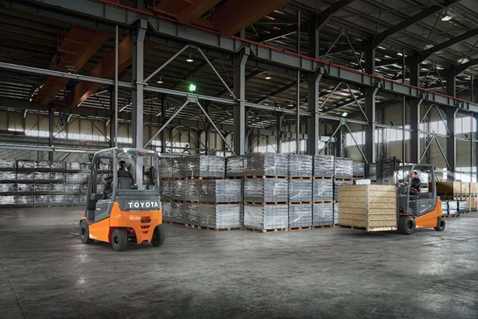 Carrelli controbilanciati elettrici a 80V
