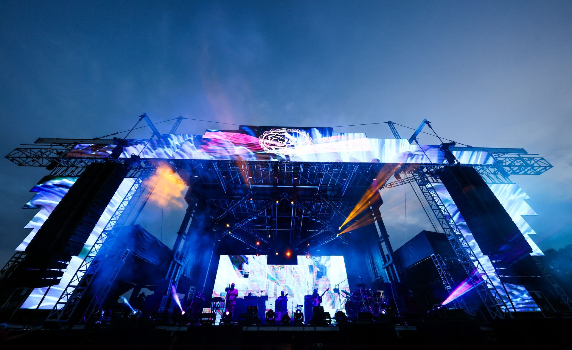 A large stage with a lot of lights on it