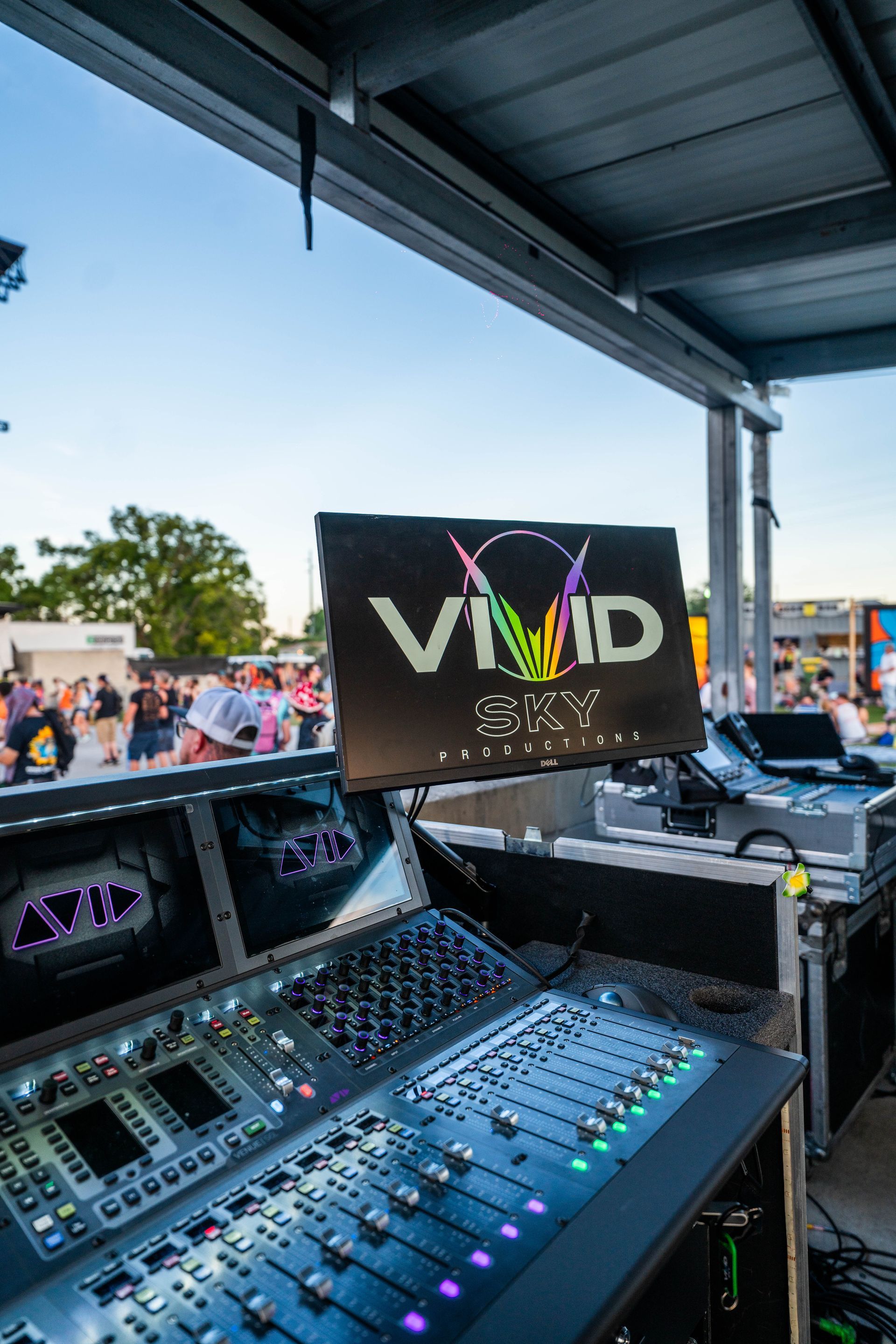 A mixer with a sign that says vivid on it.