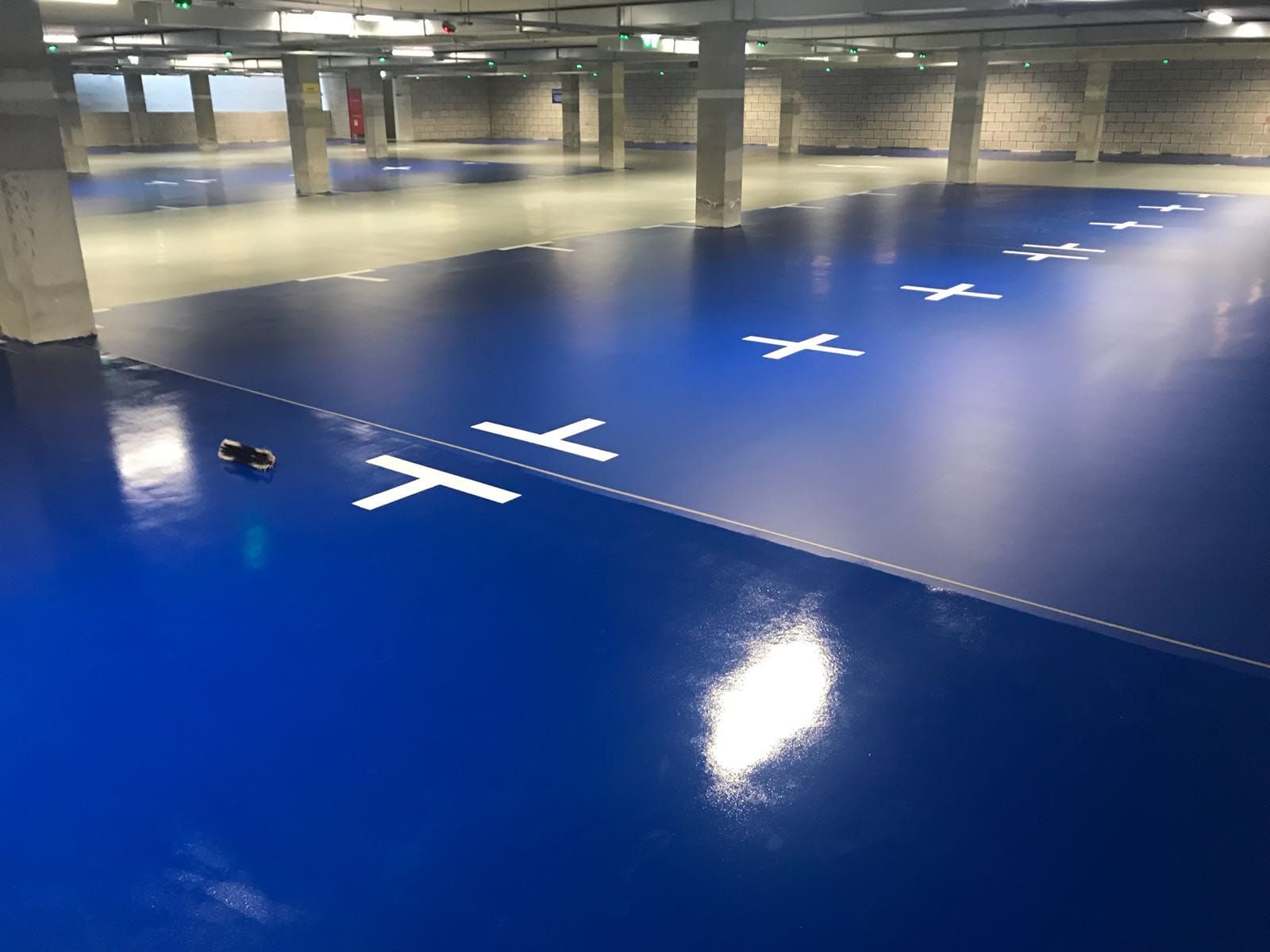 pavimento in resina garage