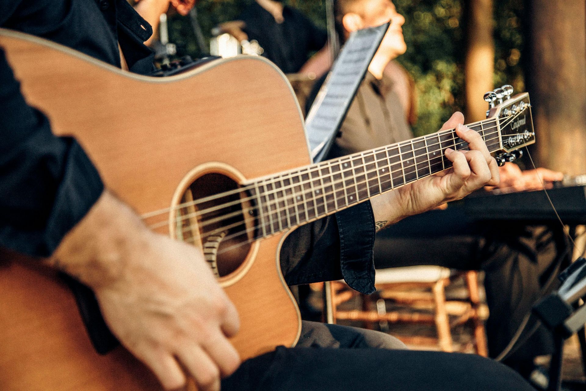 Live music at a wedding