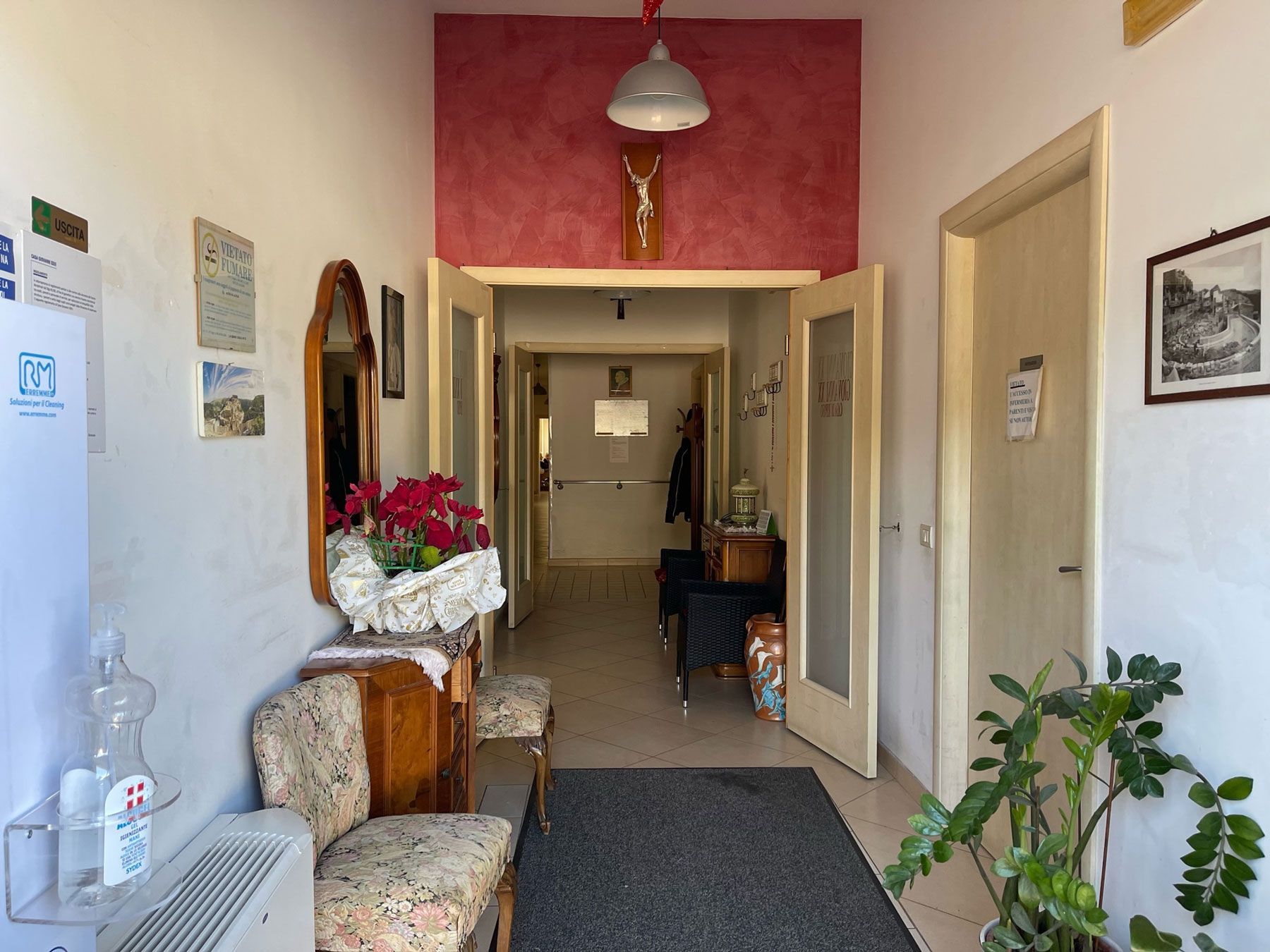 Ingresso della casa di riposo