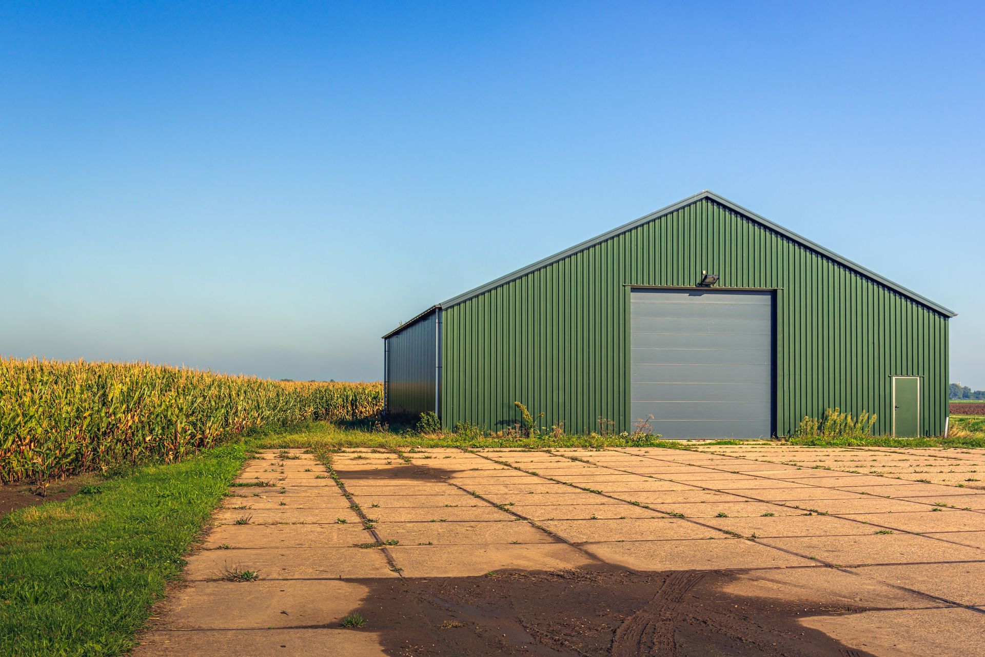 Custom metal roofing contractor in Klamath Falls, OR